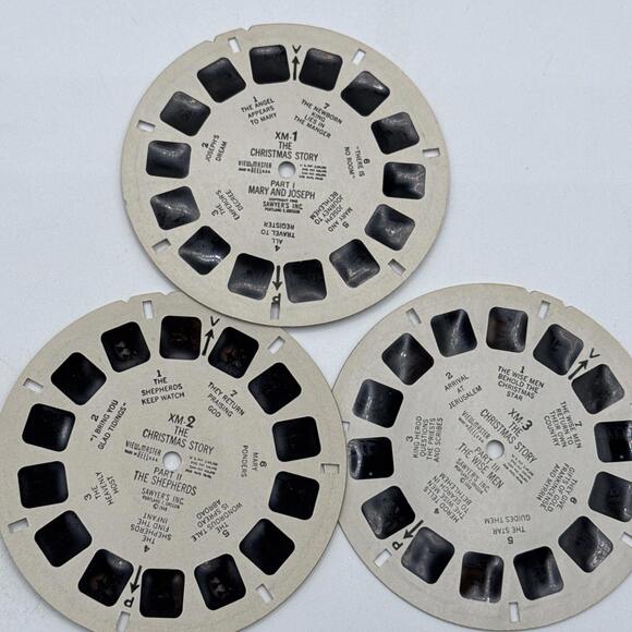 Vintage View-Master Lot 2 - 3D Viewers Red & Blue + 16 Reels Barbie Flintstones - Picture 13 of 15